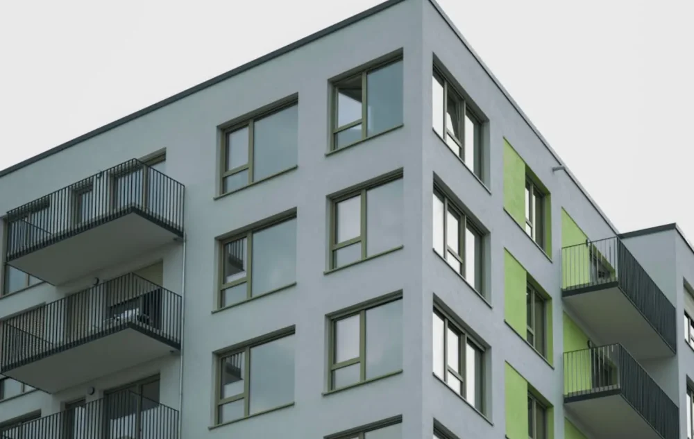 Közös képviselő Újpesten: hogyan őrizhető meg a társasházak értéke